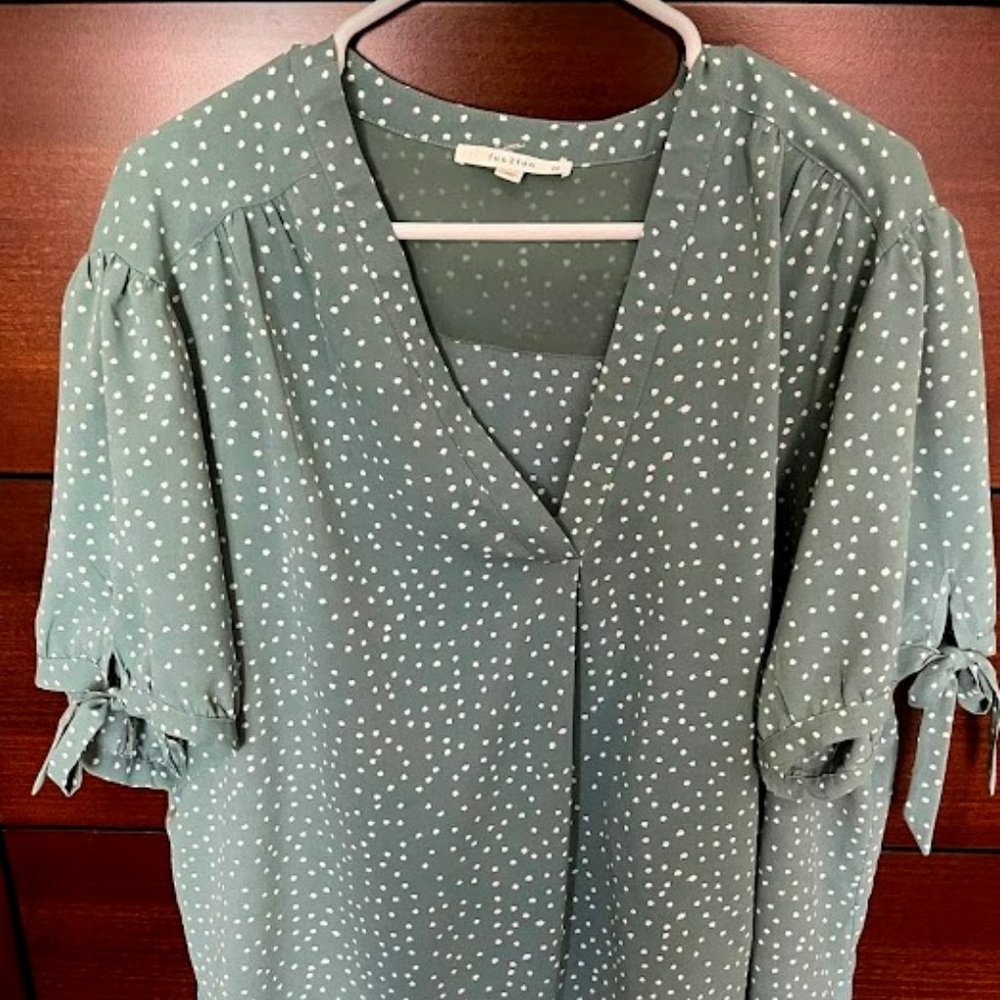 Fun2Fun Tie-Sleeve Blouse